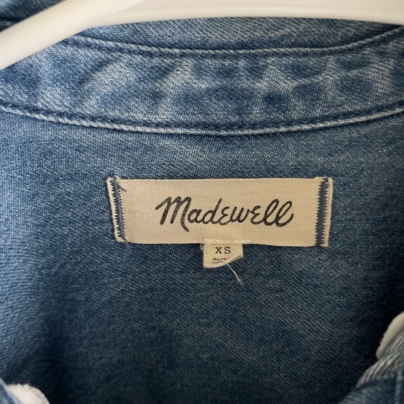 Madewell Denim Button Down in Cranover Wash XS - Picture 2 of 3